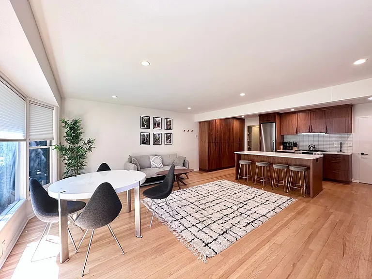 Lovely Duplex NE Portland - 2 bed, 1 bath w/Garage! — Photo 6