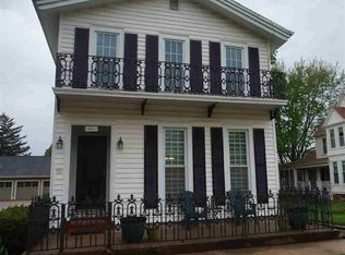 411 S Center St, Geneseo, IL 61254