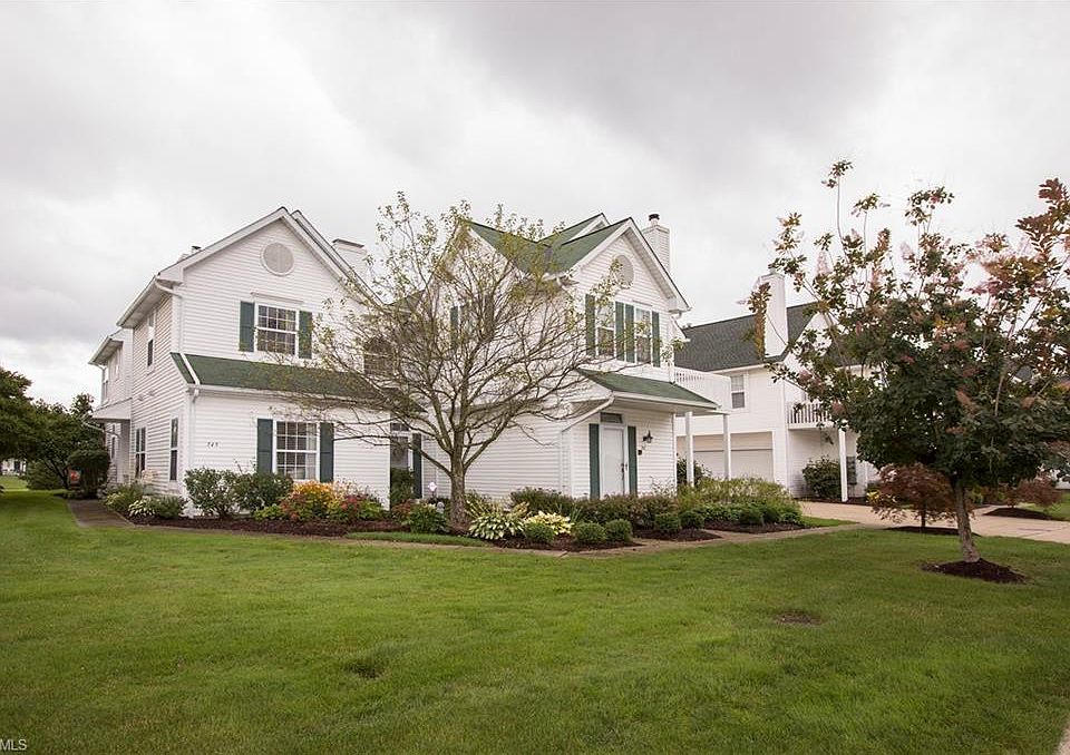 1st image of 345 Vista Cir #26C