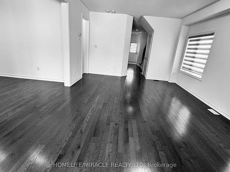 166 Seeley Ave — Photo 36