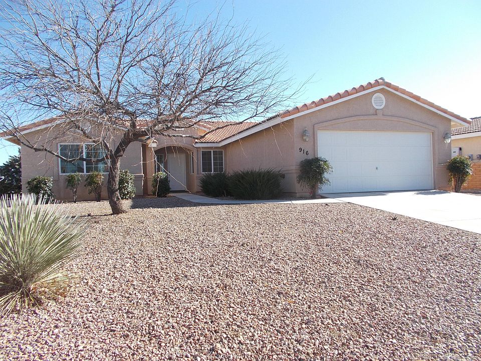 1st image of 916 W Saguaro Dr