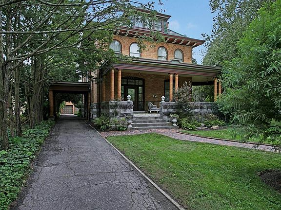 2nd image of 444 Hudson Ave