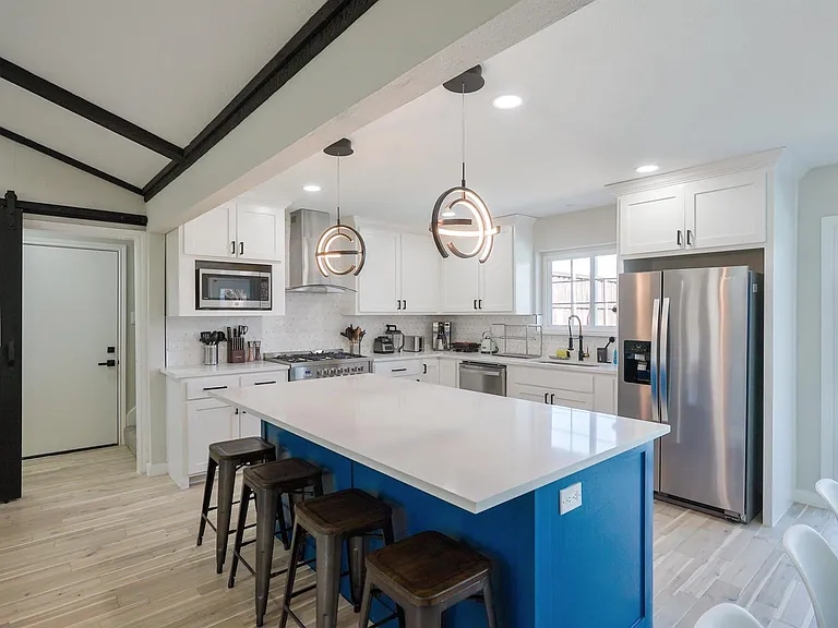 1205 Hillsdale Dr — Photo 12