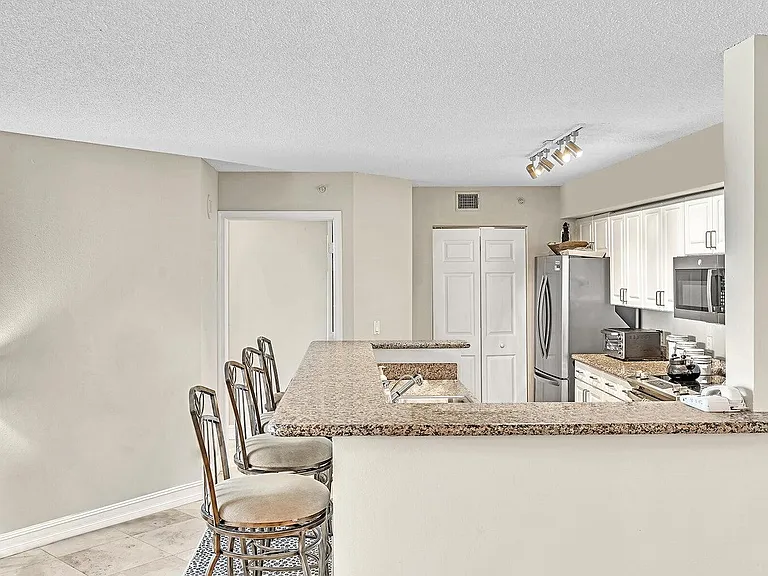 3606 S Ocean Blvd #205 — Photo 37