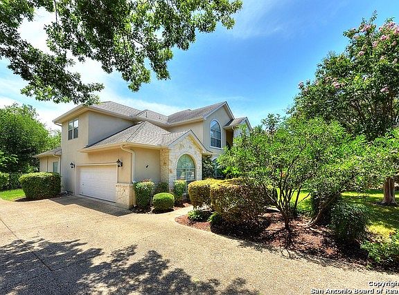 3rd image of 1757 Fox Tree Ln