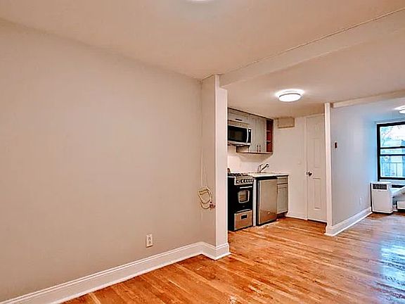 4th image of 102 Saint Marks Pl APT 9