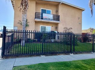 11233-11235 S New Hampshire Ave, Los Angeles, CA 90044