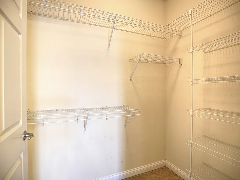 706 Inverness Rd — Photo 28