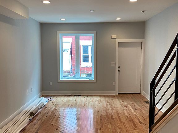 4th image of 1326 N Newkirk St