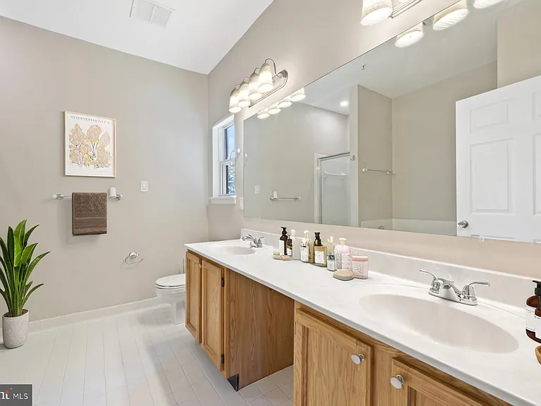 6551 Grange Ln #202 — Photo 32