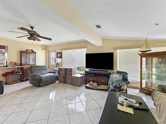 3rd image of 750 NW 40th Street