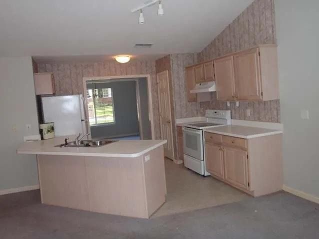 2nd image of 2982 Nutmeg Ct