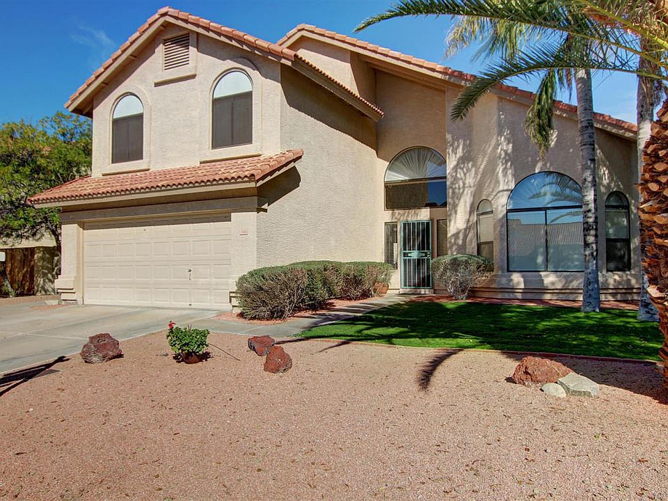 1st image of 3704 E Summerhaven Dr