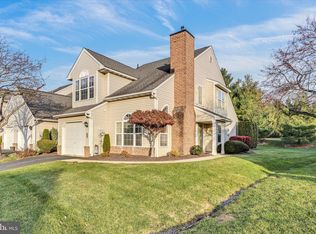 156 Hickory Ln, Wyomissing, PA