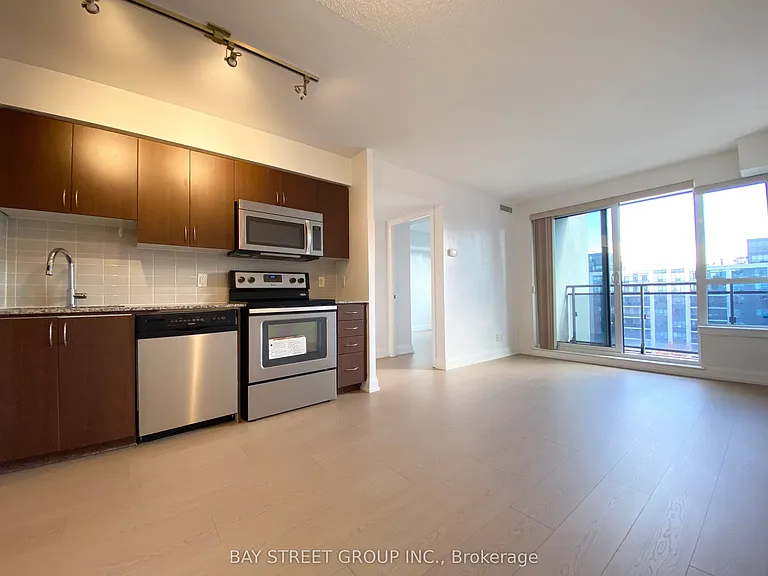 370 Highway 7 E #925 — Photo 8