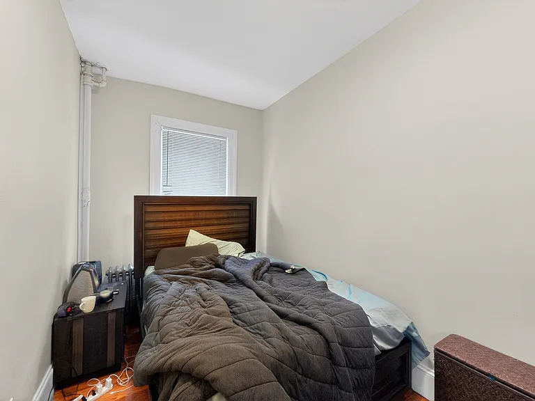 1069 Beacon St #5 — Photo 9