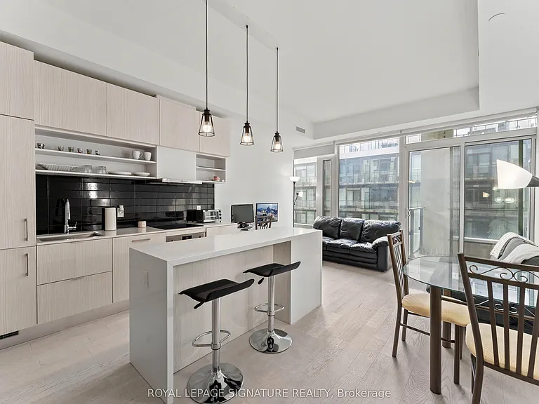 5 Soudan Ave #1629 — Photo 13