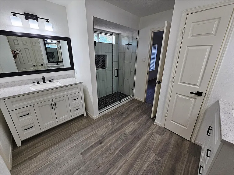 3709 Pinehurst Dr — Photo 31