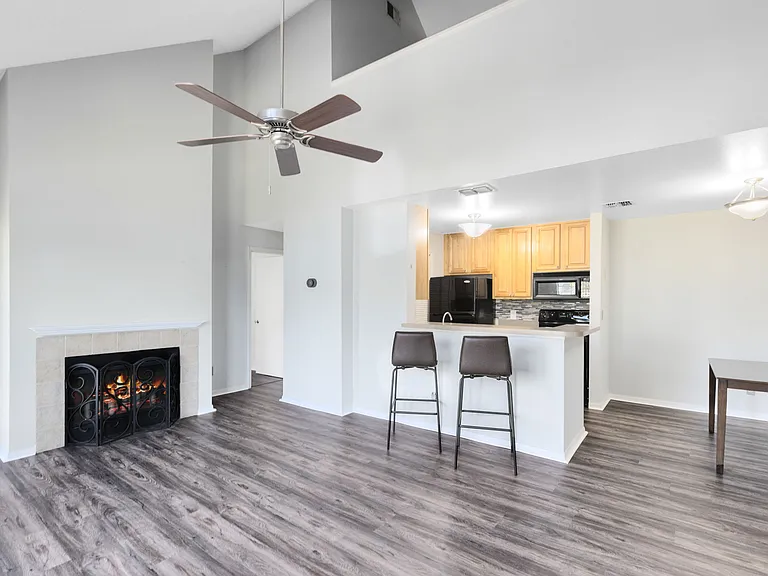 6178 Westgate Dr #304 — Photo 13