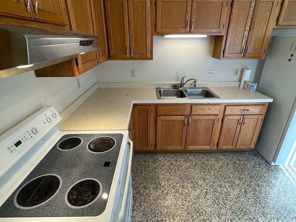 410 Pearl St 1, WI 53955 Zillow