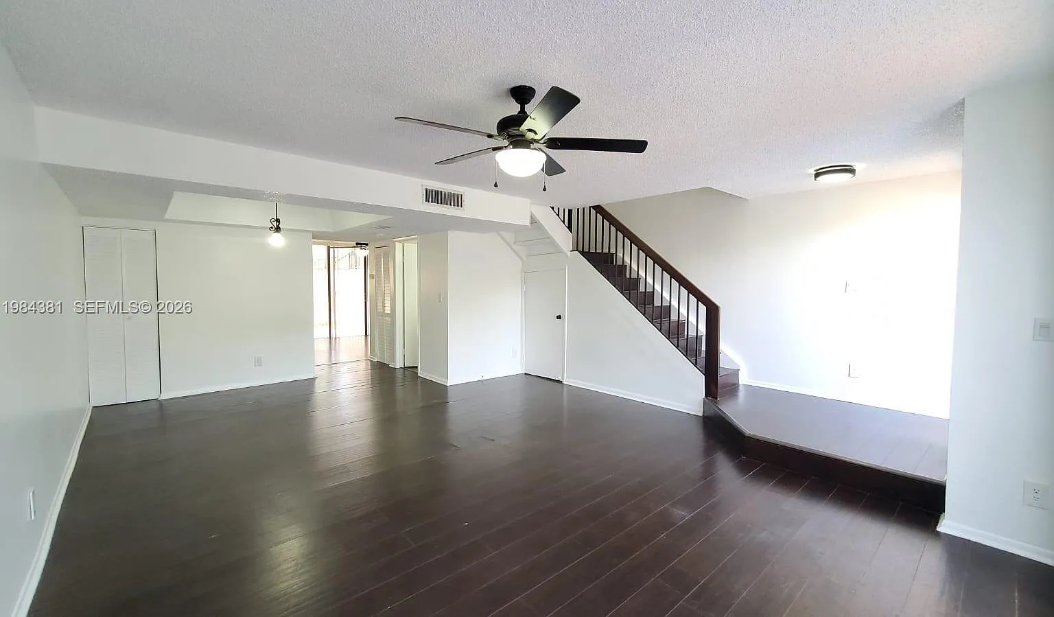 Pembroke Lakes Section Se — Photo 3
