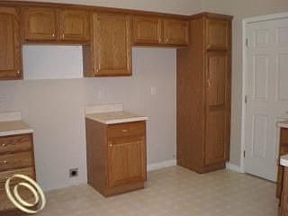 4th image of 4983 Oakhill Dr #1