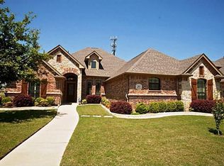 7405 Bella Ln, North Richland Hills, TX 76182