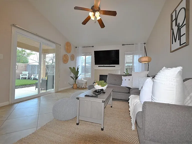 707 Chenin Blanc Ct — Photo 11