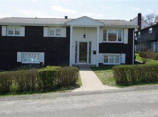 2602 Myers Ln, White Oak, PA