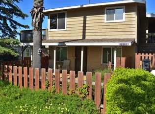 2115 Alta Vista Dr #B, Vista, CA 92084