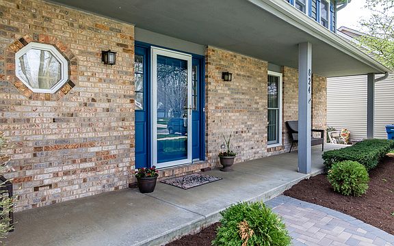 2nd image of 824 Piedmont Cir
