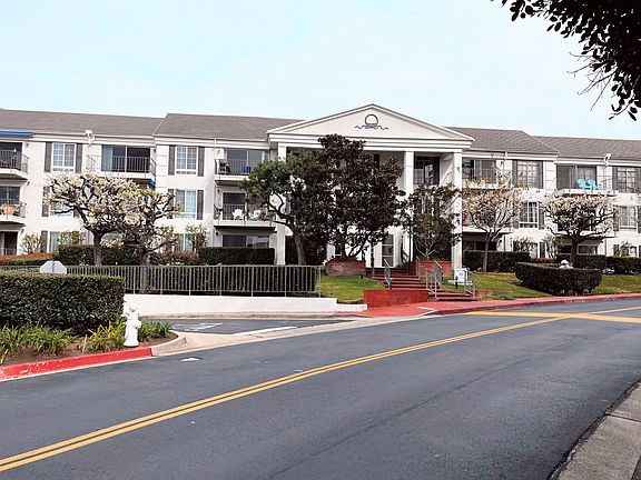 5th image of 300 Cagney Ln