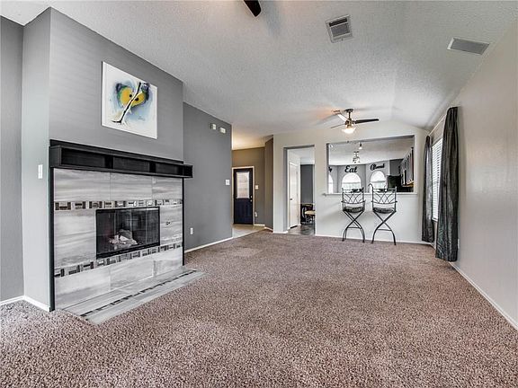 5th image of 3308 Saint James Pl