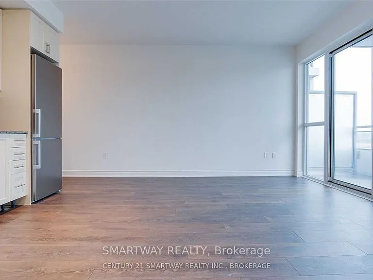 1050 Main St E #321 — Photo 9
