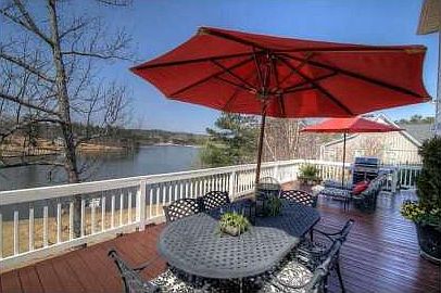 3rd image of 285 Peninsula Cir