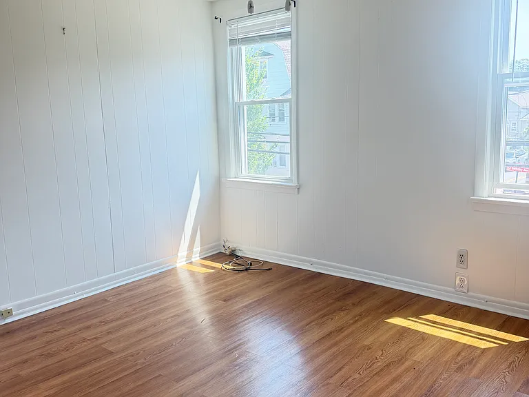296 Berkeley Ave #2 — Photo 7