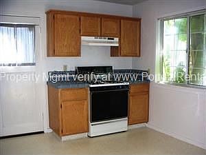 5th image of 3085 Hawes Dr