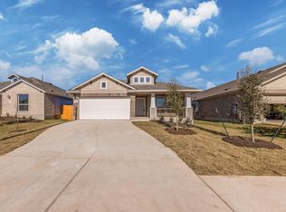 116 Crooked Trl, Smithville, TX 78602