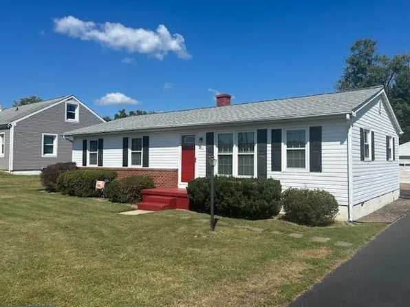 307 Deacon Rd, Fredericksburg, VA 22405