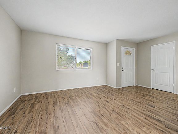 5th image of 741 N JAY Street