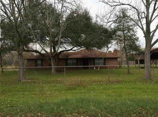 134 Burke St, Jones Creek, TX 77541