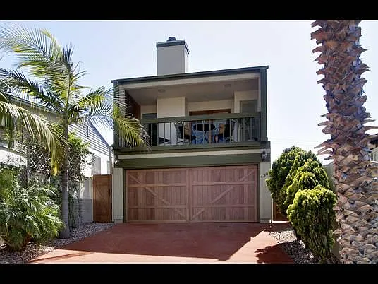 4387 Montalvo St