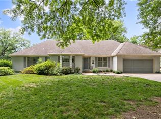 10420 Mohawk Ln, Leawood, KS 66206