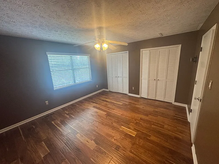 625 Shadywood Ln — Photo 19