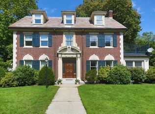 905 Commonwealth Ave, Newton, MA 02459