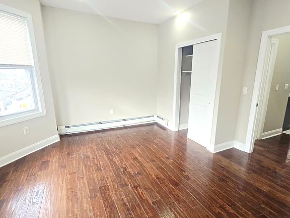 5th image of 186 Seaview Ave #1B