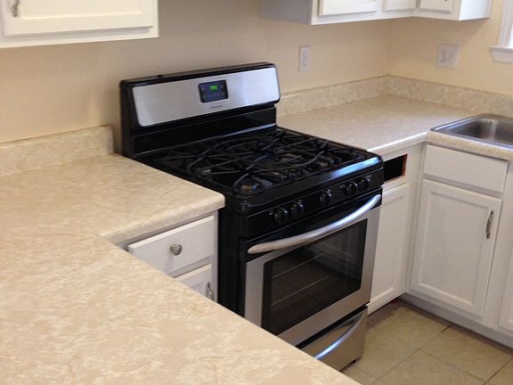 4th image of 783 E Waldorf Ave