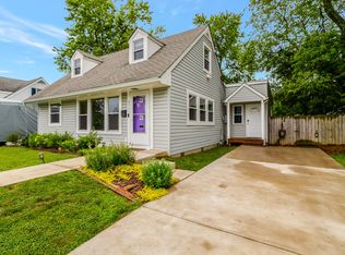 6735 Williams Dr, Alexandria, VA 22307