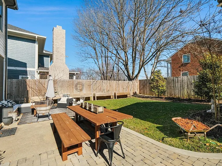 3406 Belmont Blvd — Photo 24