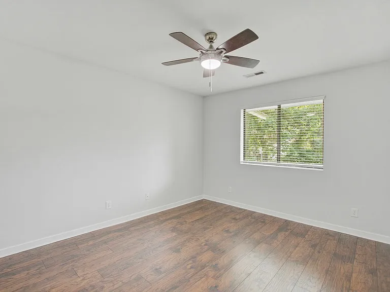 2741 Jobee Dr — Photo 17